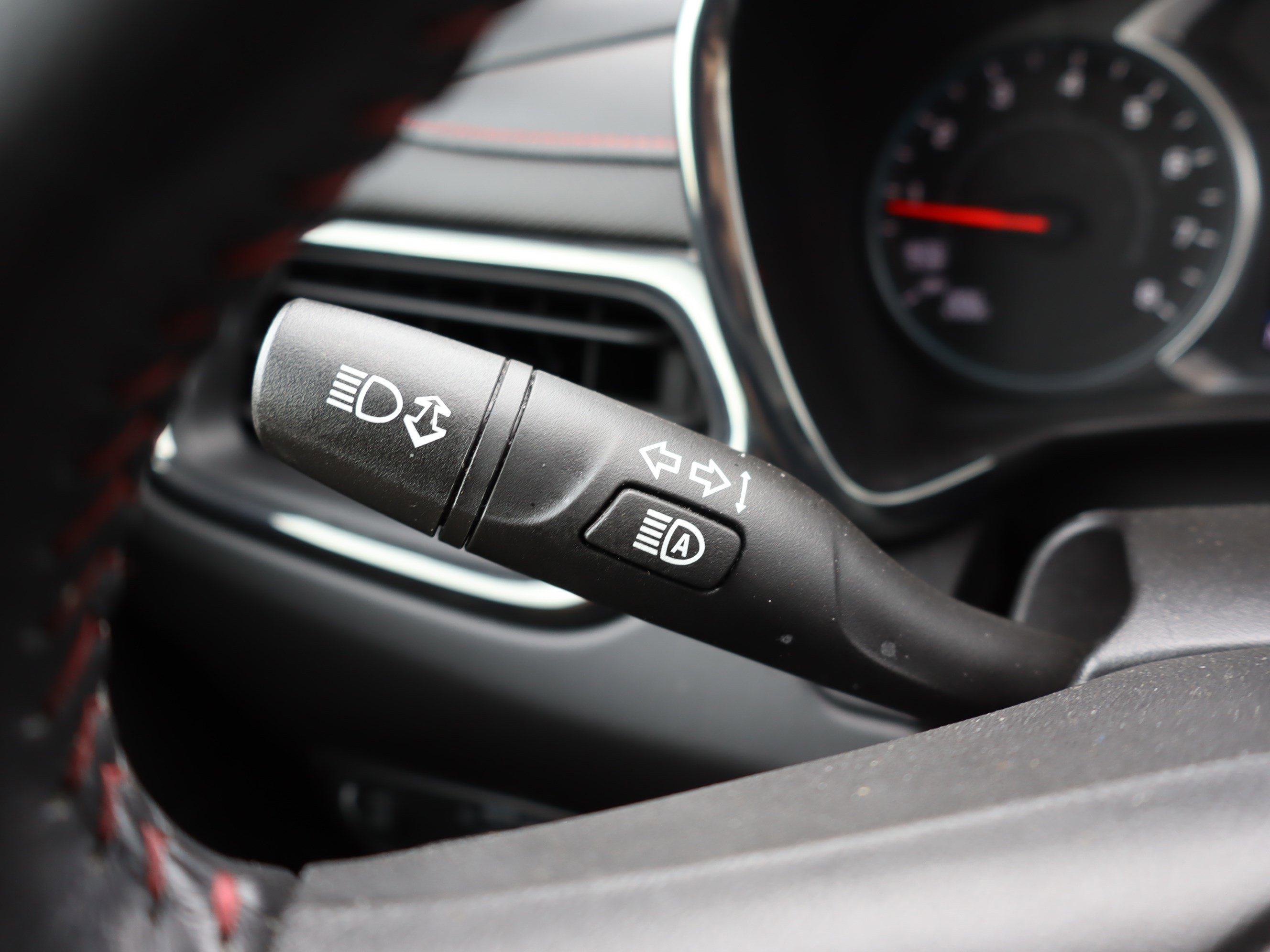 Used 2022 Chevrolet Equinox RS w/ LPO, Floor Liner Package image 22