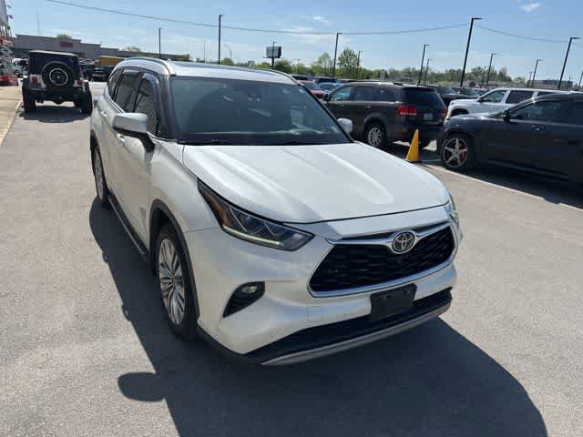 Used 2020 Toyota Highlander Platinum image 24