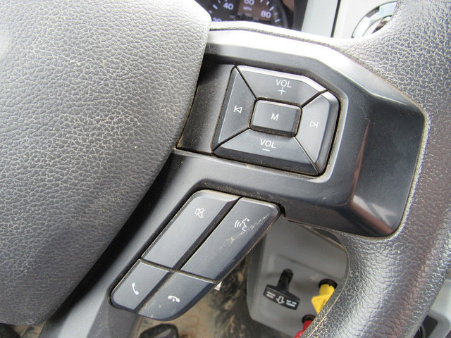 Used 2022 Ford F750 2WD Regular Cab Super Duty image 32