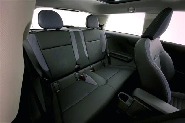 Certified 2025 MINI Cooper 2-Door Hardtop image 15