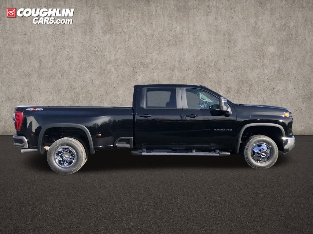 New 2026 Chevrolet Silverado 3500 LT w/ All Star Edition image 8
