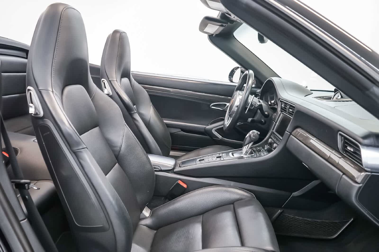 Certified 2015 Porsche 911 Turbo S AWD/4WD image 21