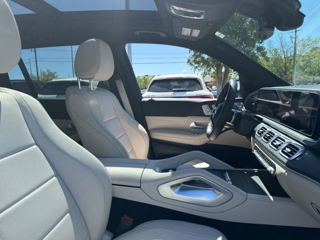 Used 2025 Mercedes-Benz GLS 450 4MATIC image 35