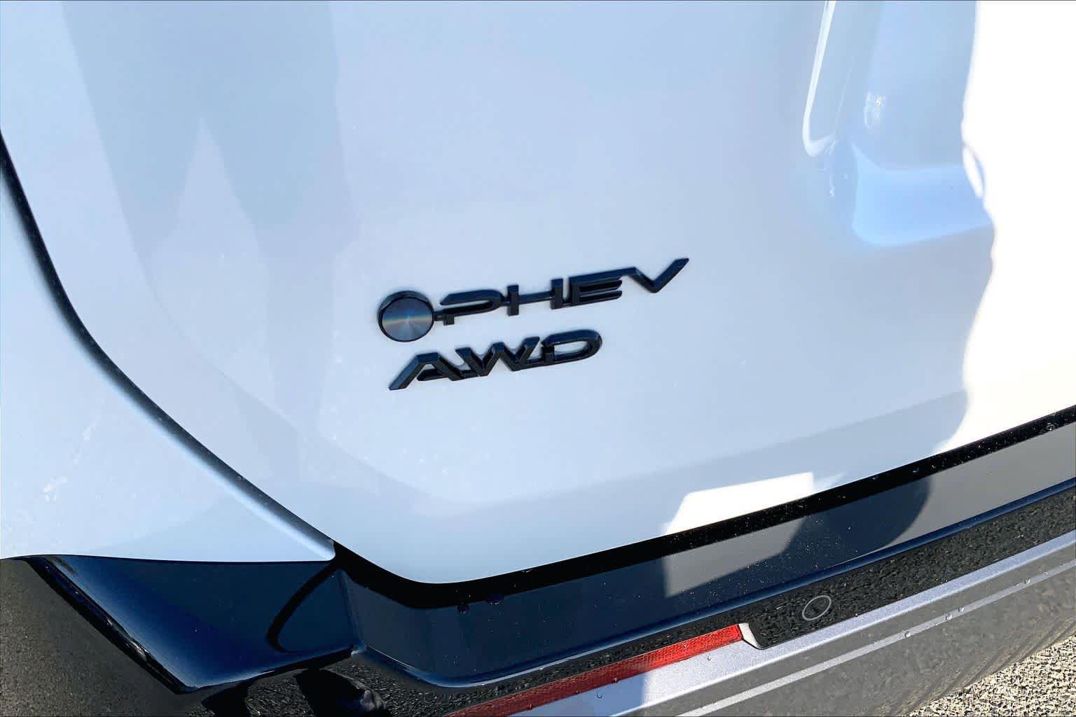 New 2026 Toyota RAV4 XSE AWD/4WD image 15