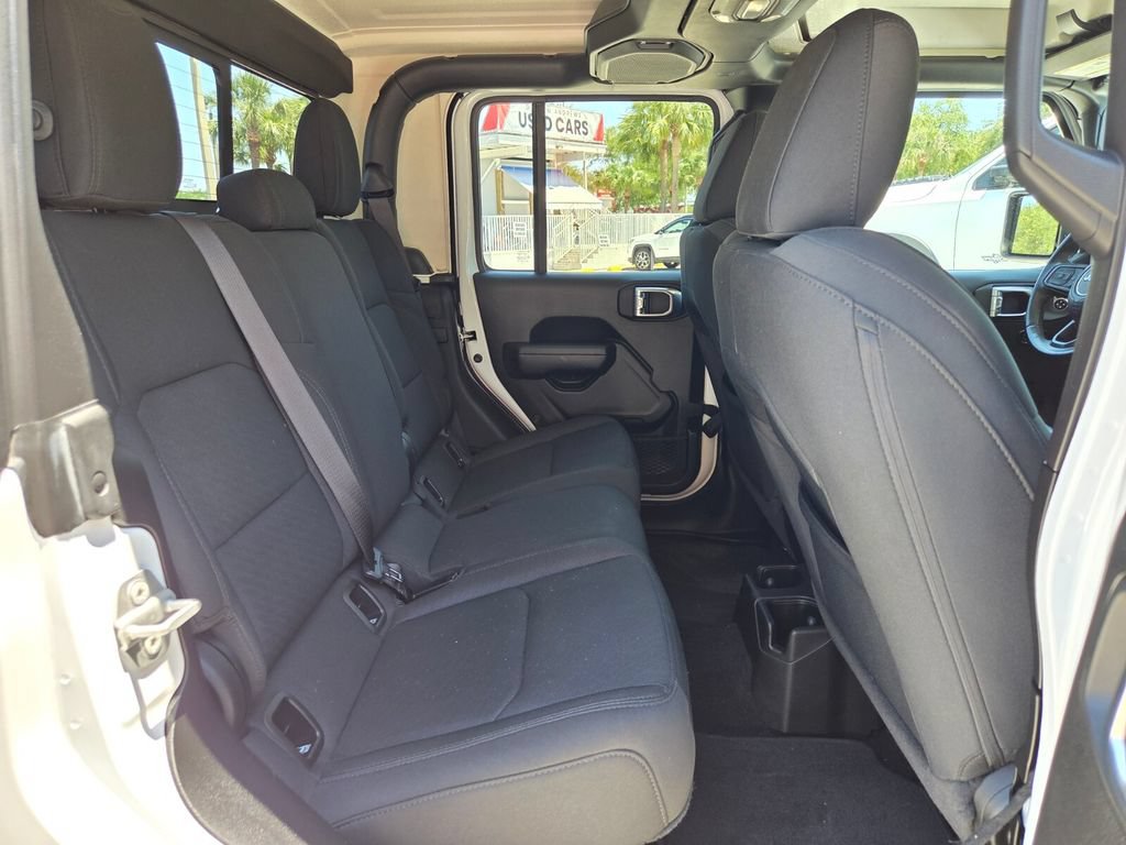 Used 2021 Jeep Gladiator Sport AWD/4WD image 20