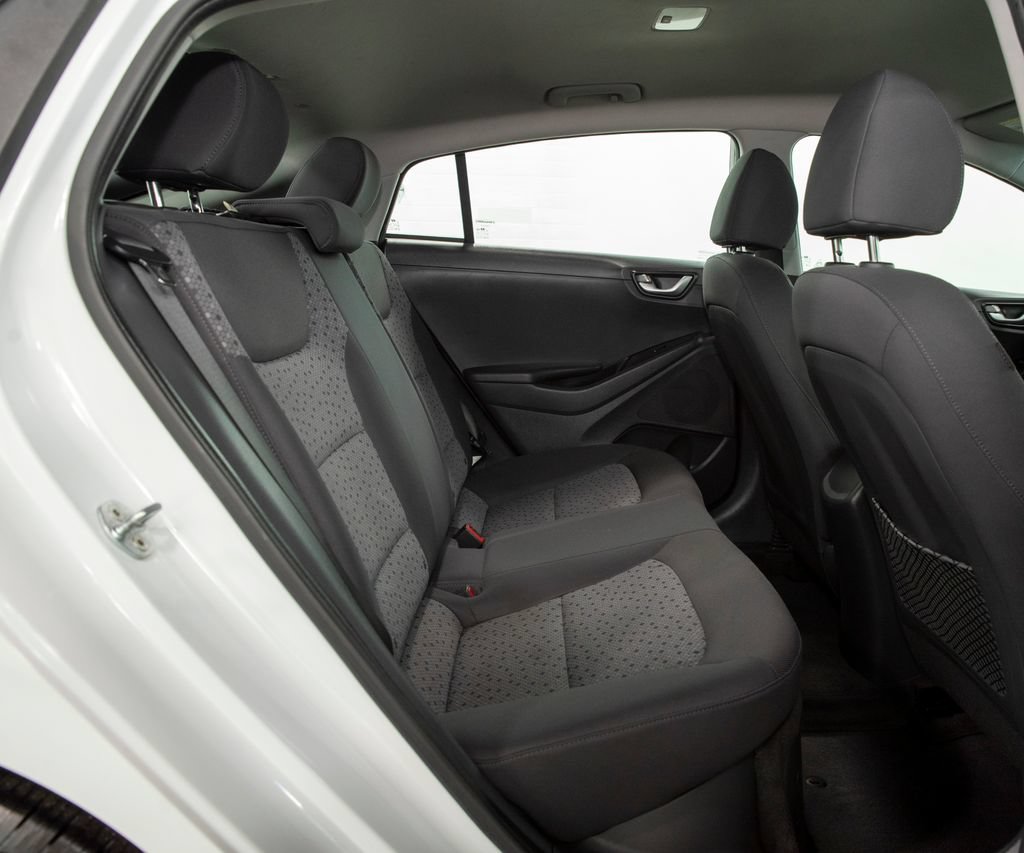 Used 2018 Hyundai Ioniq Blue image 19