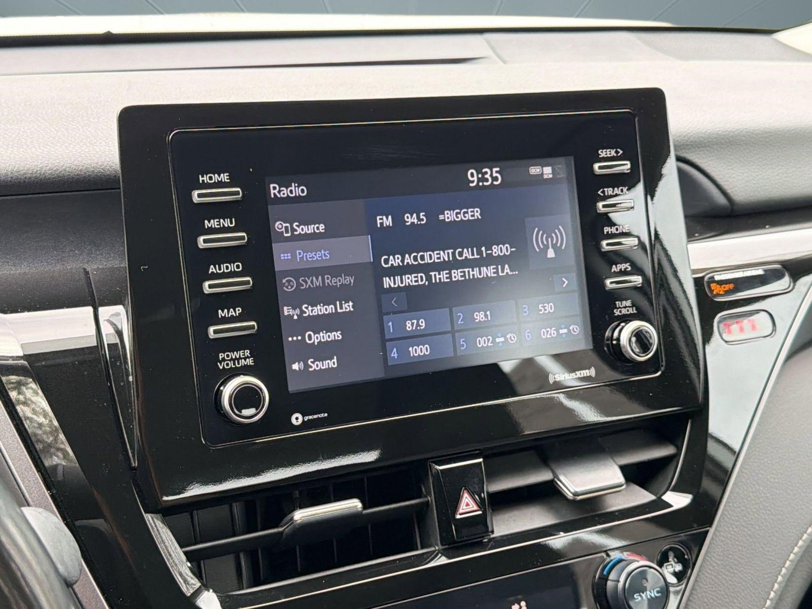 Used 2024 Toyota Camry SE image 22