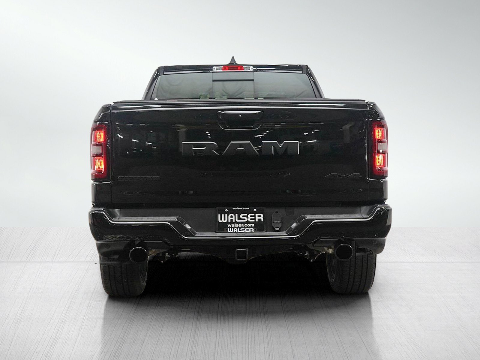 Used 2025 RAM 1500 Big Horn AWD/4WD image 4