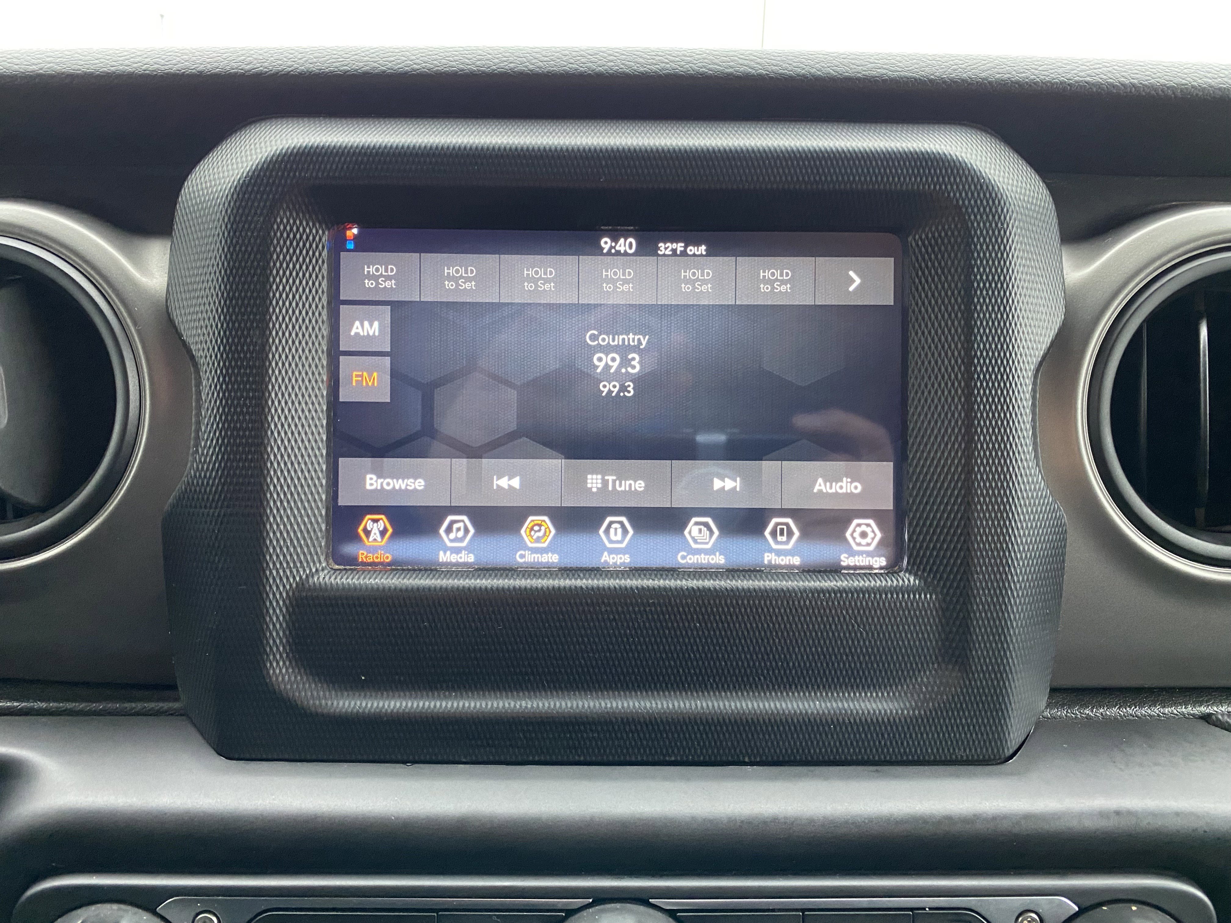 Used 2022 Jeep Gladiator Sport image 26