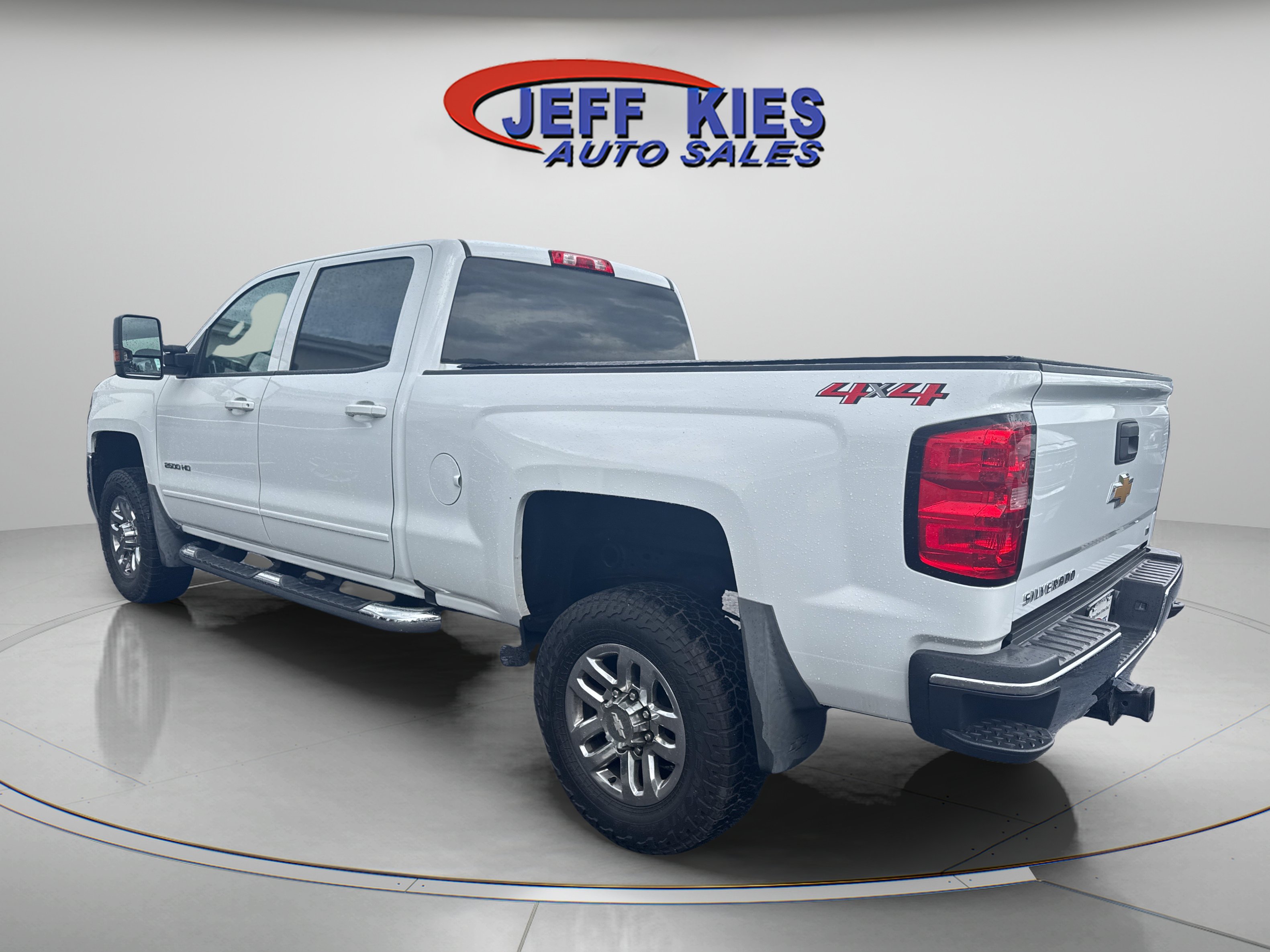 Used 2018 Chevrolet Silverado 2500 LT w/ All Star Edition AWD/4WD image 7
