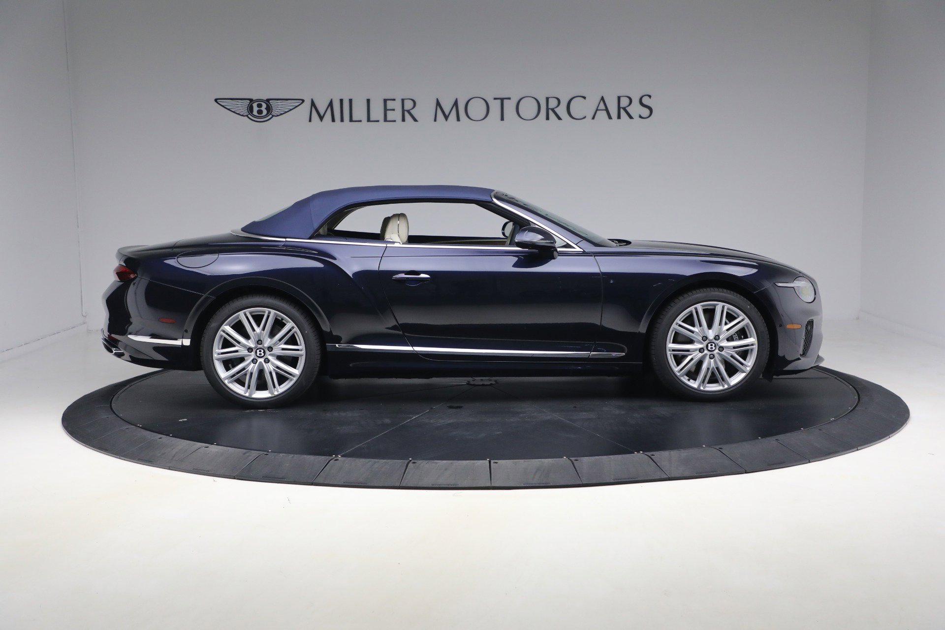 New 2026 Bentley Continental GTC AWD/4WD image 14