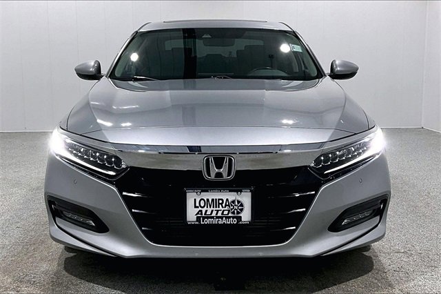 Used 2019 Honda Accord Touring image 2
