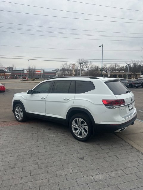 Used 2023 Volkswagen Atlas SE w/ Panoramic Sunroof Package image 17