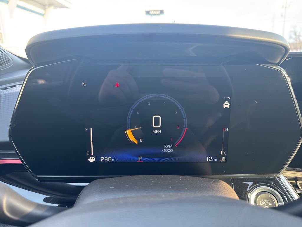 New 2026 Chevrolet Trax RS w/ Sunroof Package FWD image 30