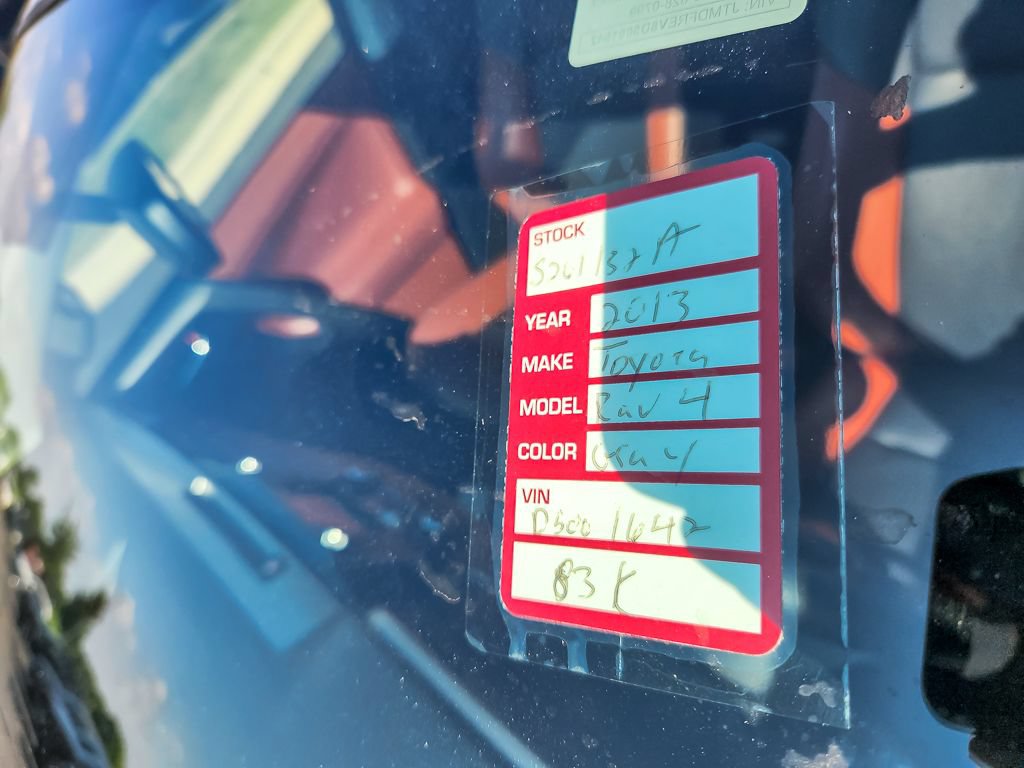 Used 2013 Toyota RAV4 Limited AWD/4WD image 22