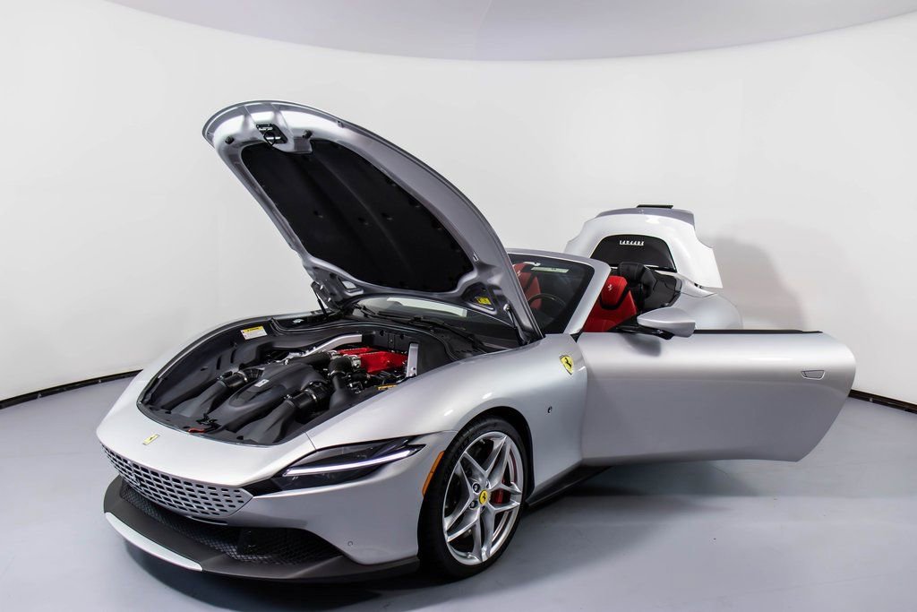 Certified 2025 Ferrari Roma Spider image 33