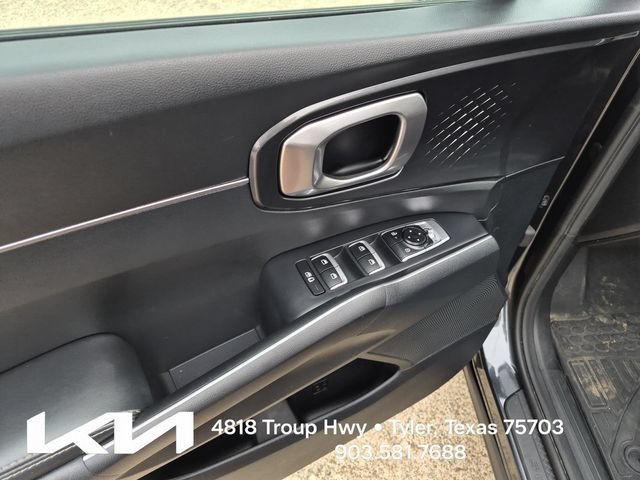 Certified 2025 Kia Sorento S w/ Panoramic Sunroof Package FWD image 21