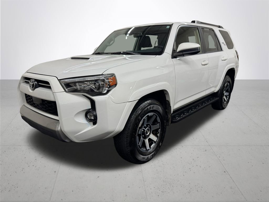 Used 2024 Toyota 4Runner TRD Off-Road image 2