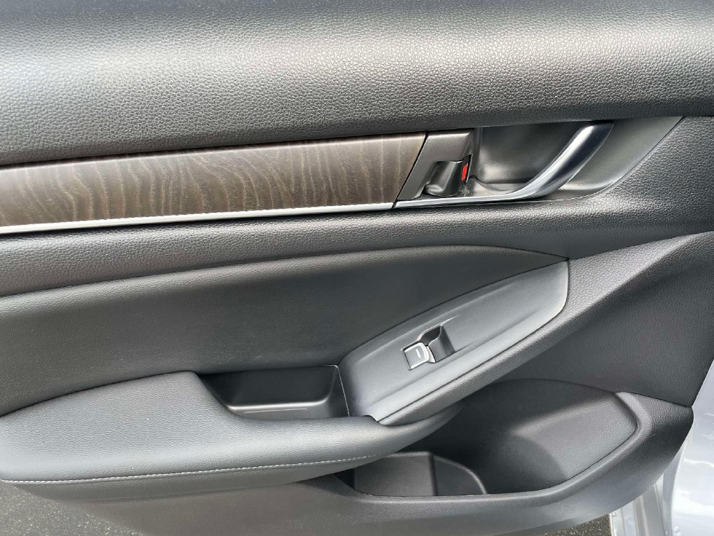 Used 2021 Honda Accord EX-L image 15