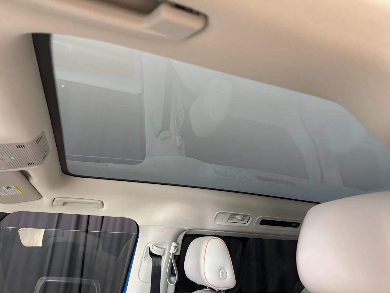 Used 2025 Volkswagen ID. Buzz 1st Edition image 16