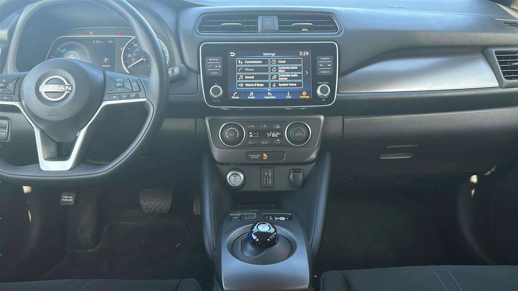 Used 2024 Nissan Leaf S image 15