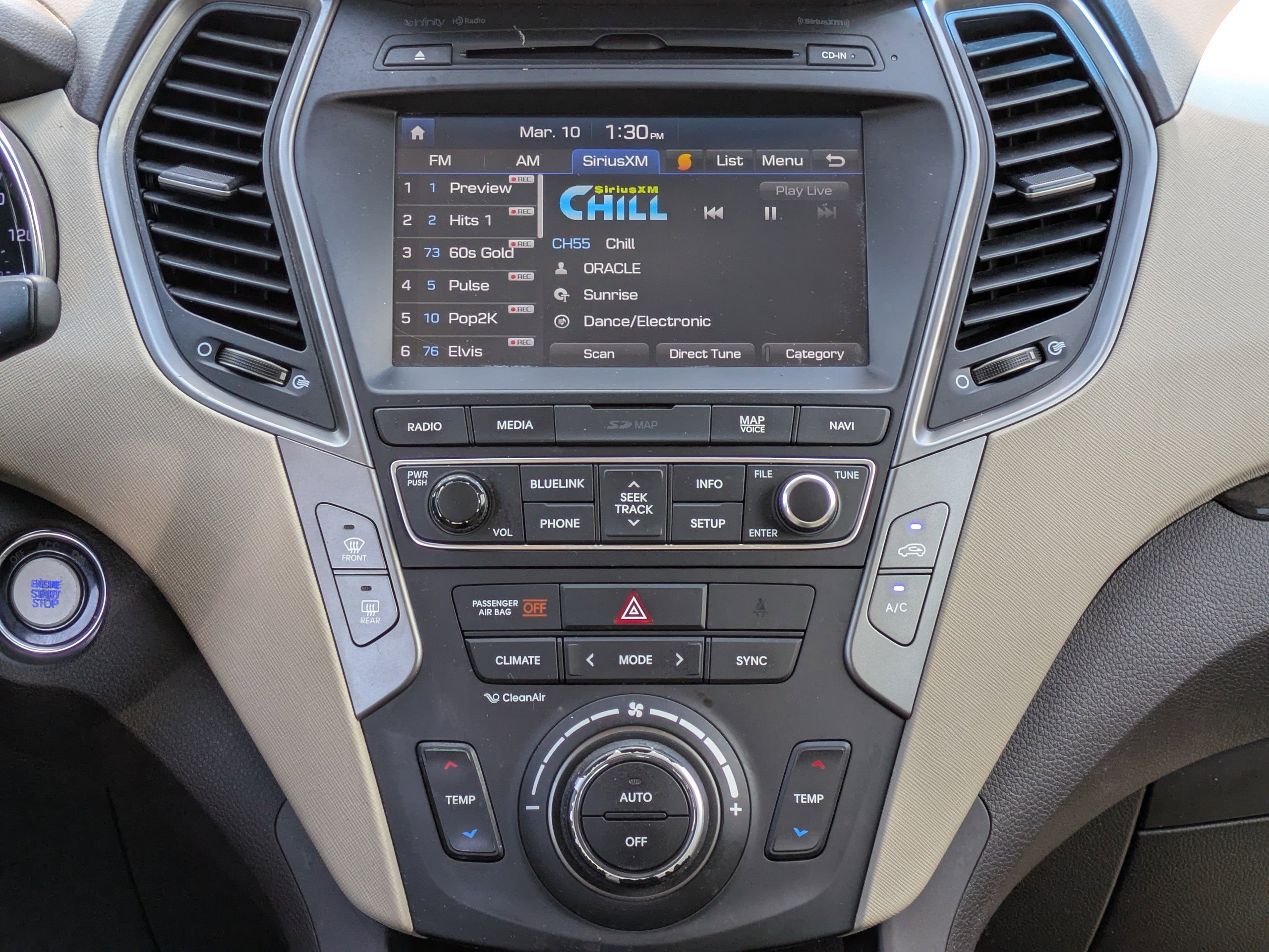 Used 2017 Hyundai Santa Fe Sport image 14