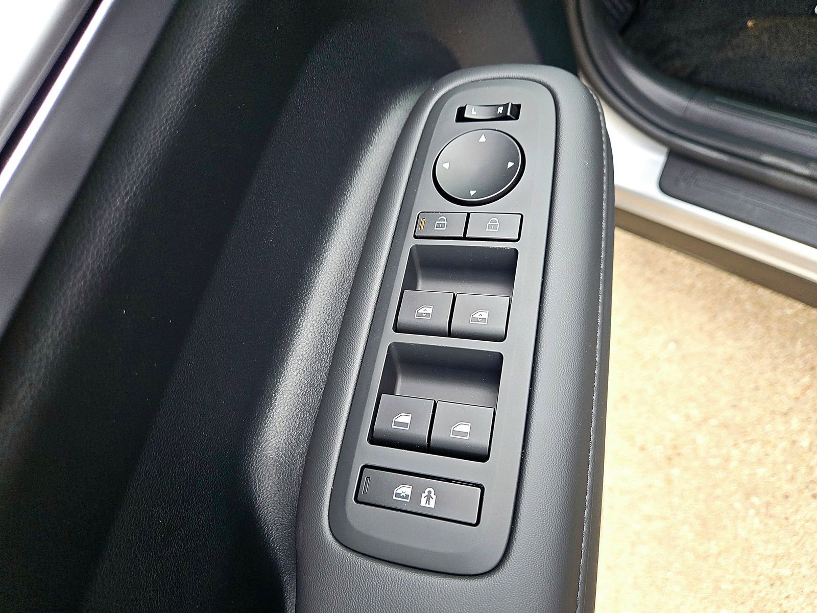 New 2026 Hyundai Santa Fe SEL FWD image 19