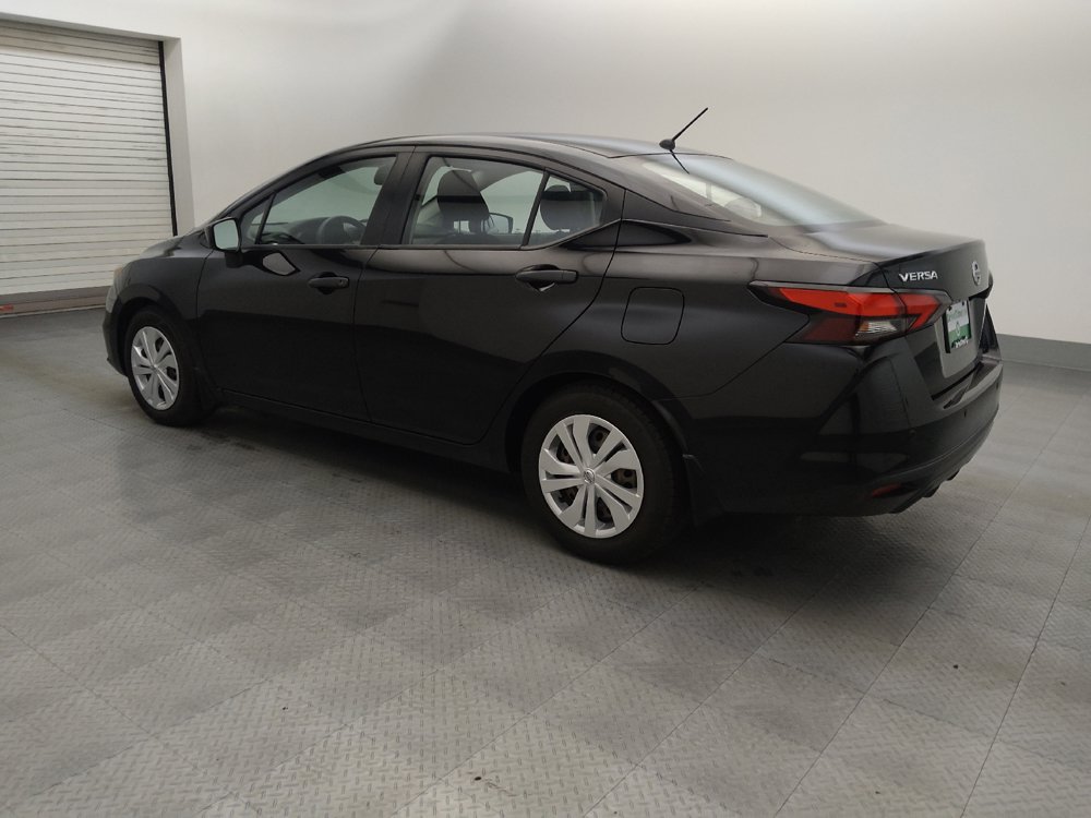 Used 2021 Nissan Versa S FWD image 3