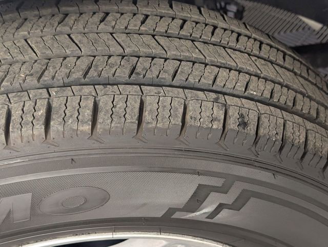 Used 2023 Jeep Gladiator Sport image 9