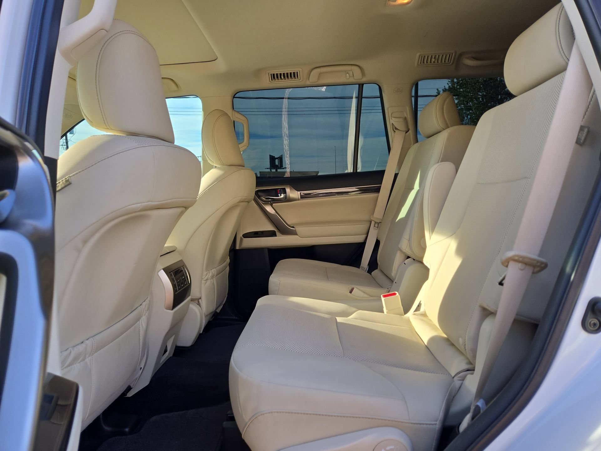 Used 2020 Lexus GX 460 Premium AWD/4WD image 13