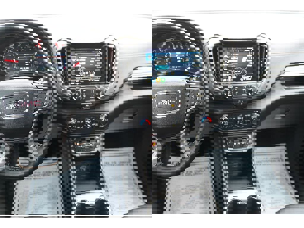 Used 2023 GMC Terrain AT4 image 17