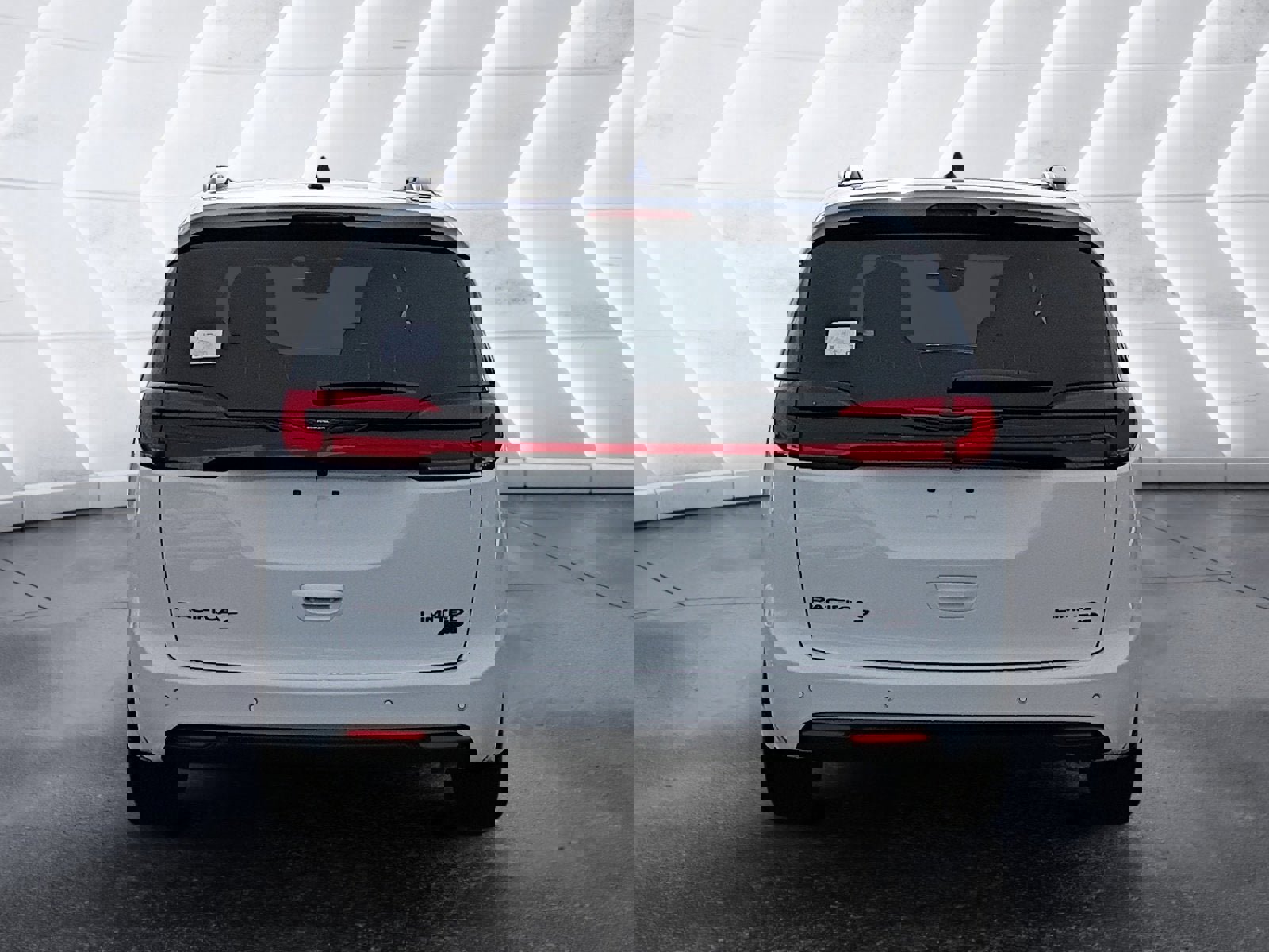 New 2026 Chrysler Pacifica Limited image 5