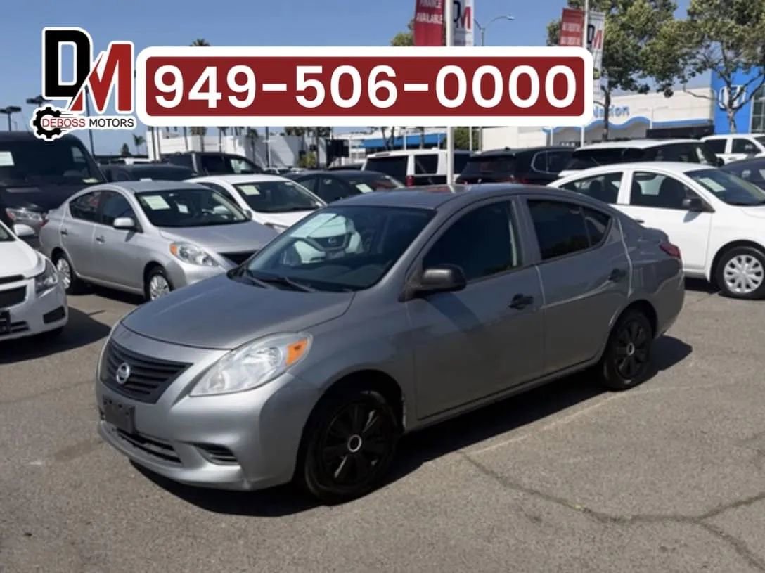 Used 2013 Nissan Versa S FWD image 1