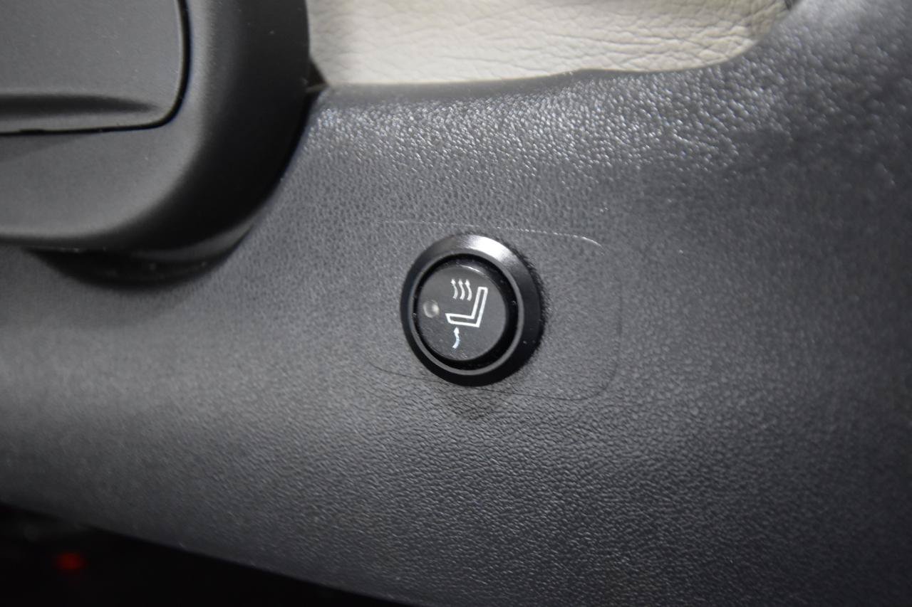 Used 2012 Toyota FJ Cruiser 4WD w/ Convenience Pkg image 34
