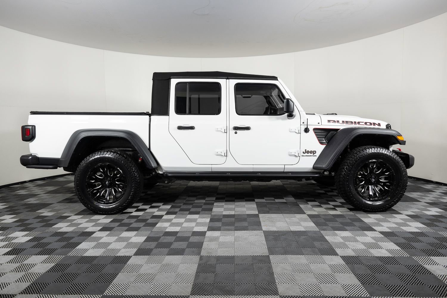 Used 2020 Jeep Gladiator Rubicon image 7