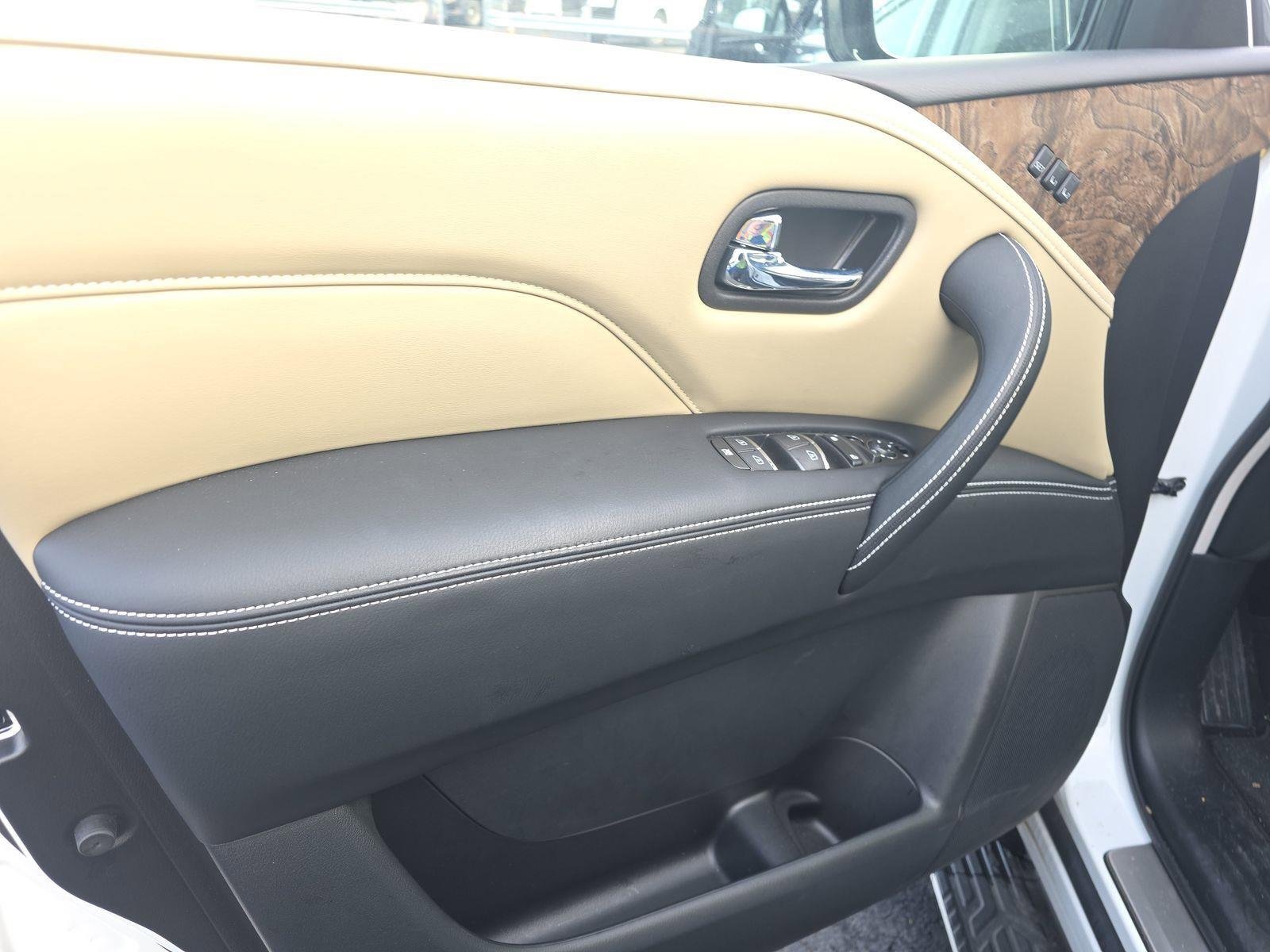 Used 2024 INFINITI QX80 Premium Select w/ Cargo Package image 12