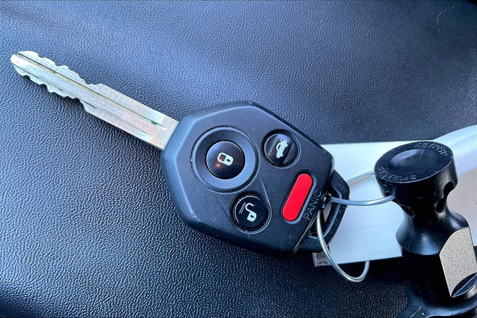 Certified 2023 Subaru Crosstrek 2.0i image 8