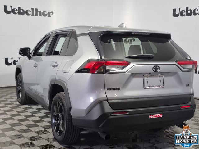 Used 2025 Toyota RAV4 LE image 5