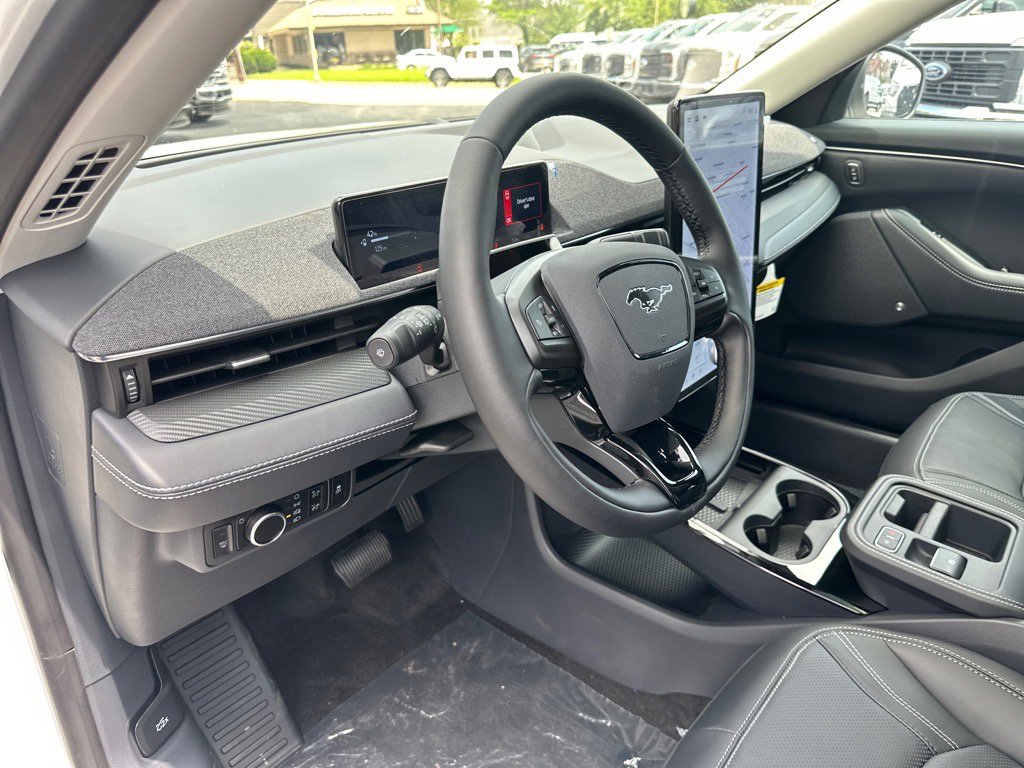 New 2025 Ford Mustang Mach-E Premium image 15