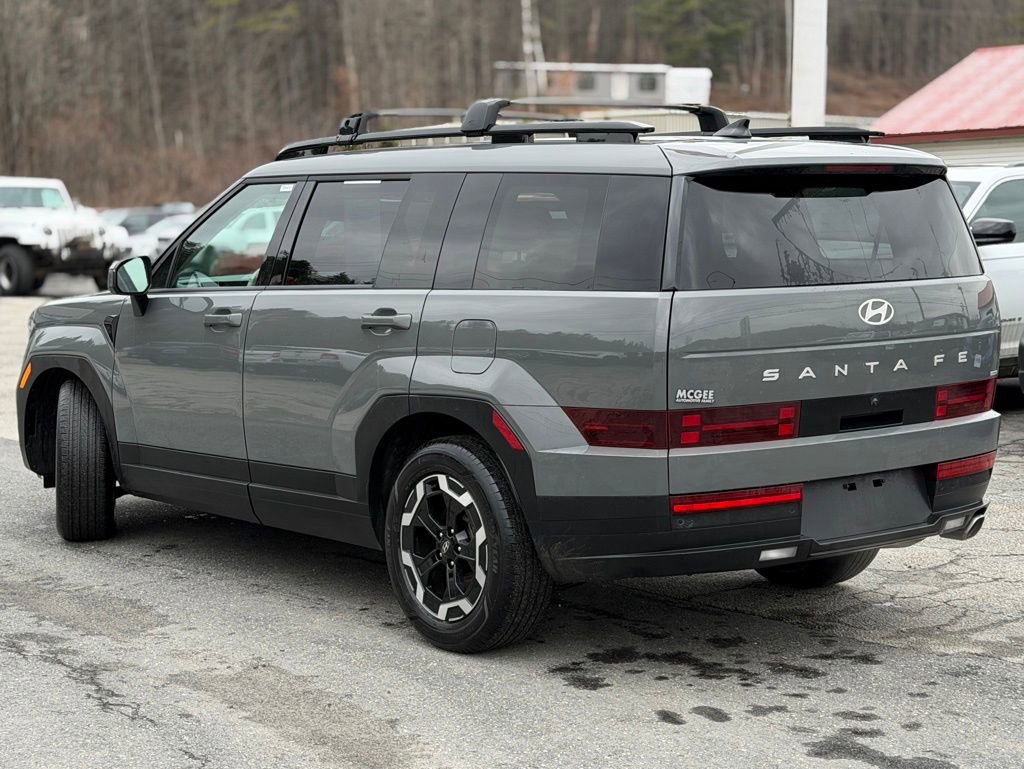 Used 2025 Hyundai Santa Fe SEL image 3