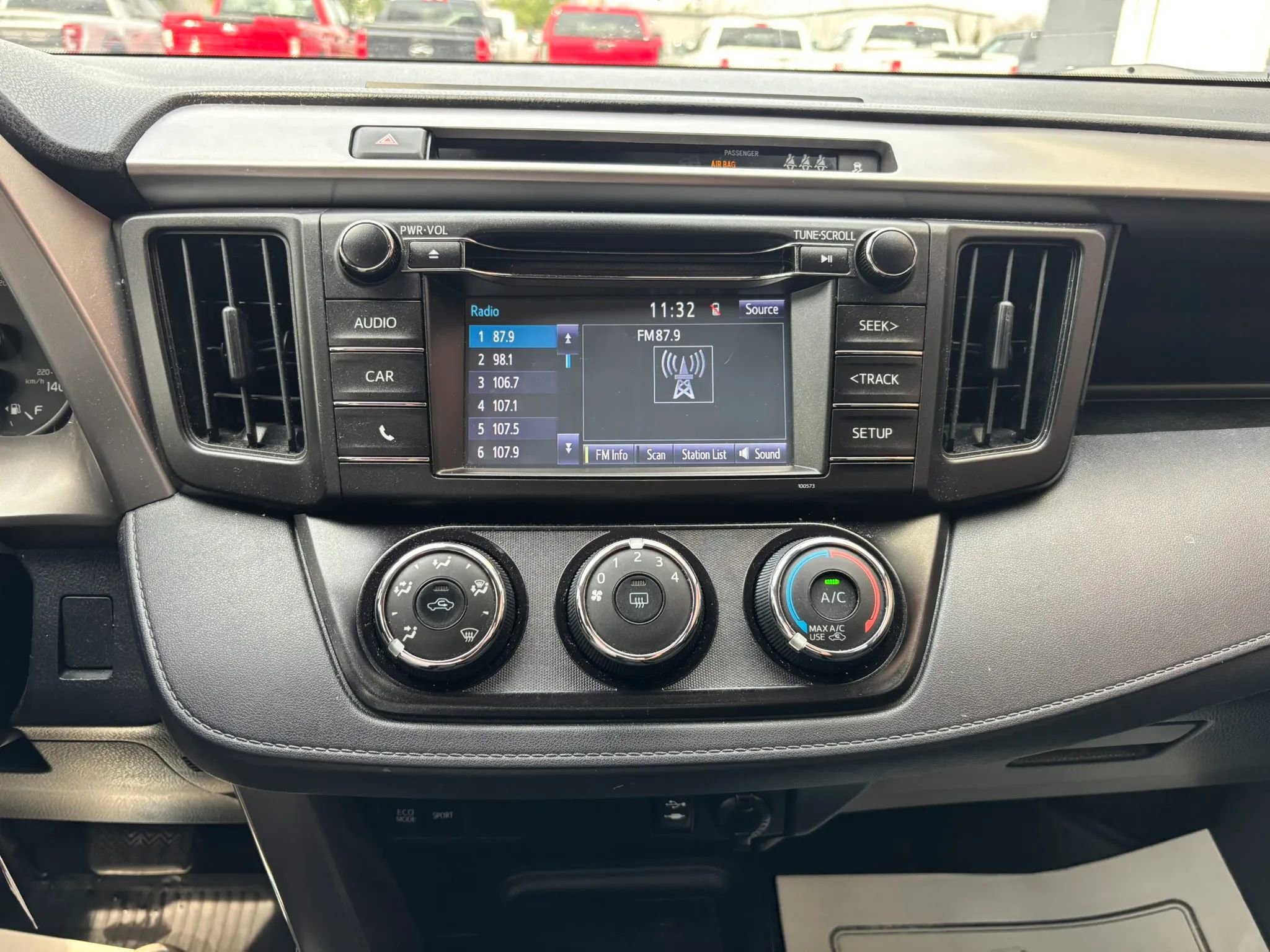 Used 2018 Toyota RAV4 LE w/ All Weather Liner Package image 19