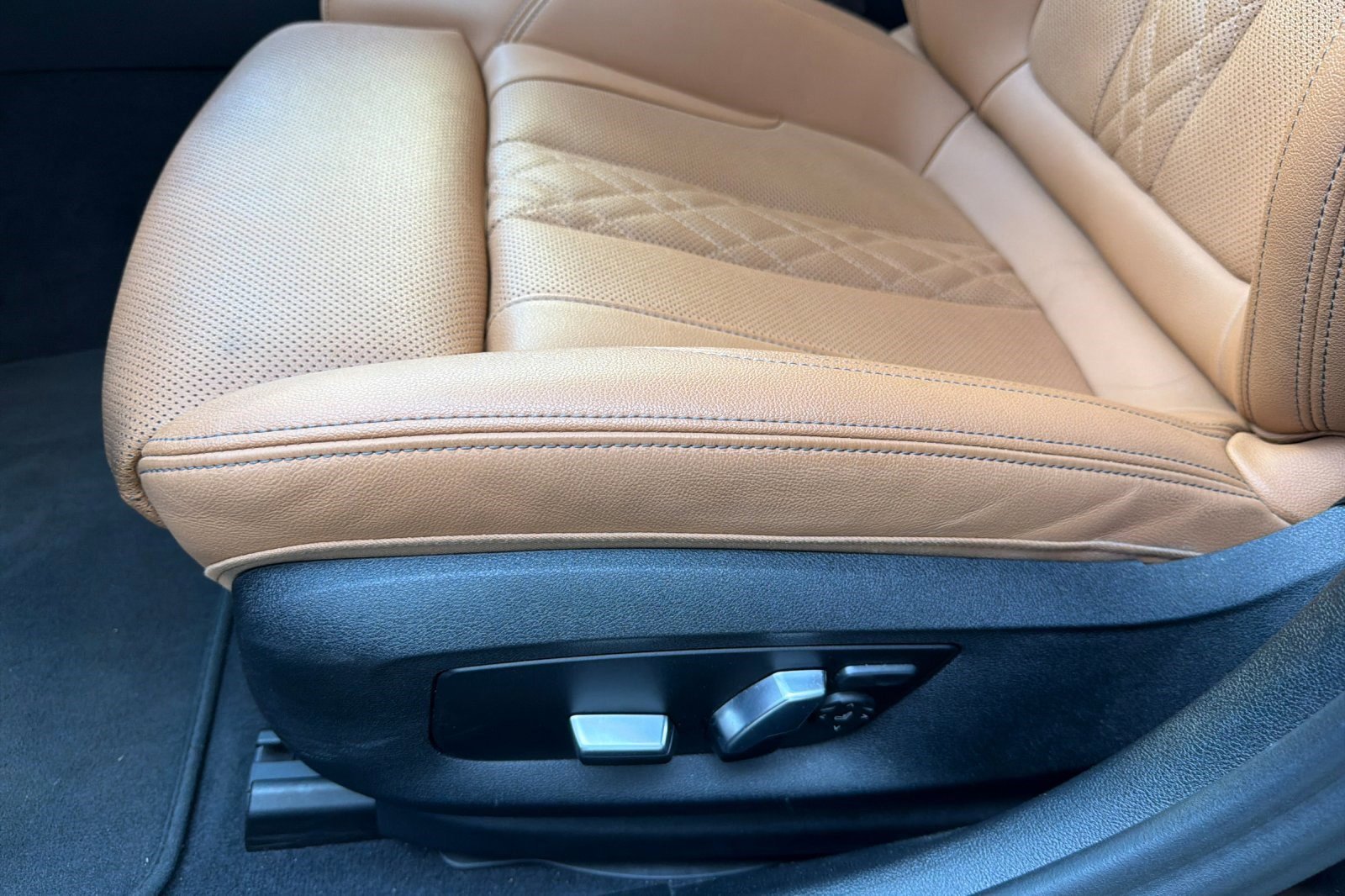 Certified 2023 BMW 540i w/ M Sport Package image 14