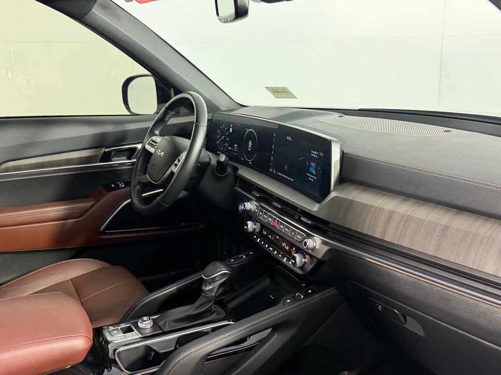 Used 2024 Kia Telluride SX image 35