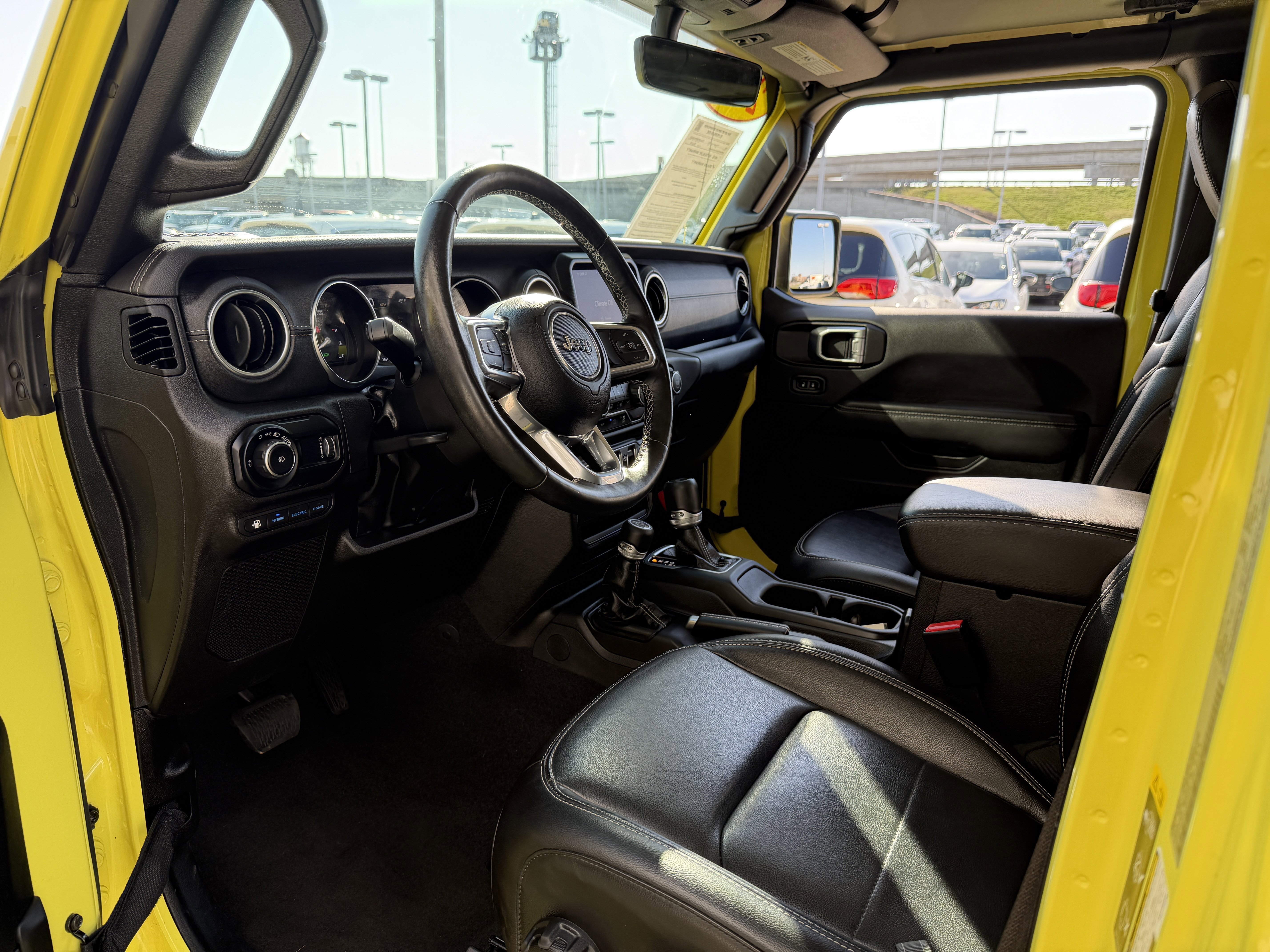 Used 2023 Jeep Wrangler Sahara w/ Cold Weather Group image 35