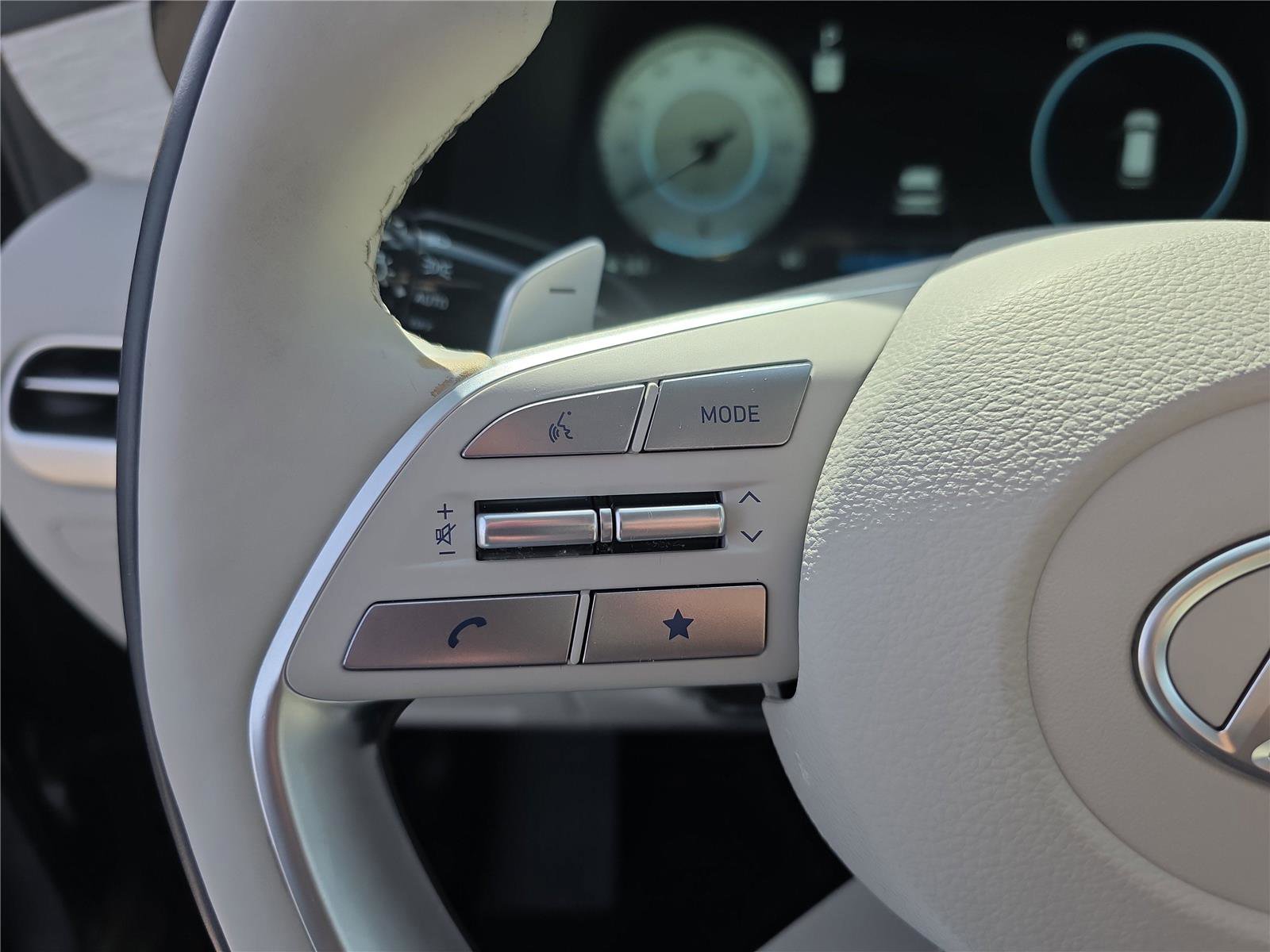 Used 2024 Hyundai Palisade Calligraphy image 22