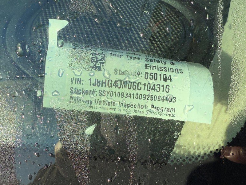 Used 2006 Jeep Commander 4dr 4WD image 21