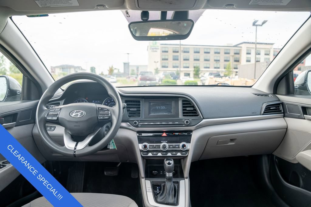 Certified 2020 Hyundai Elantra SE image 16