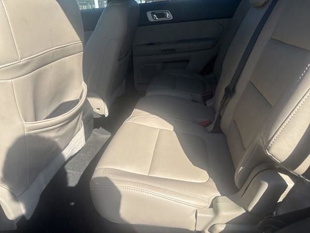 Used 2015 Ford Explorer XLT w/ Equipment Group 202B image 28