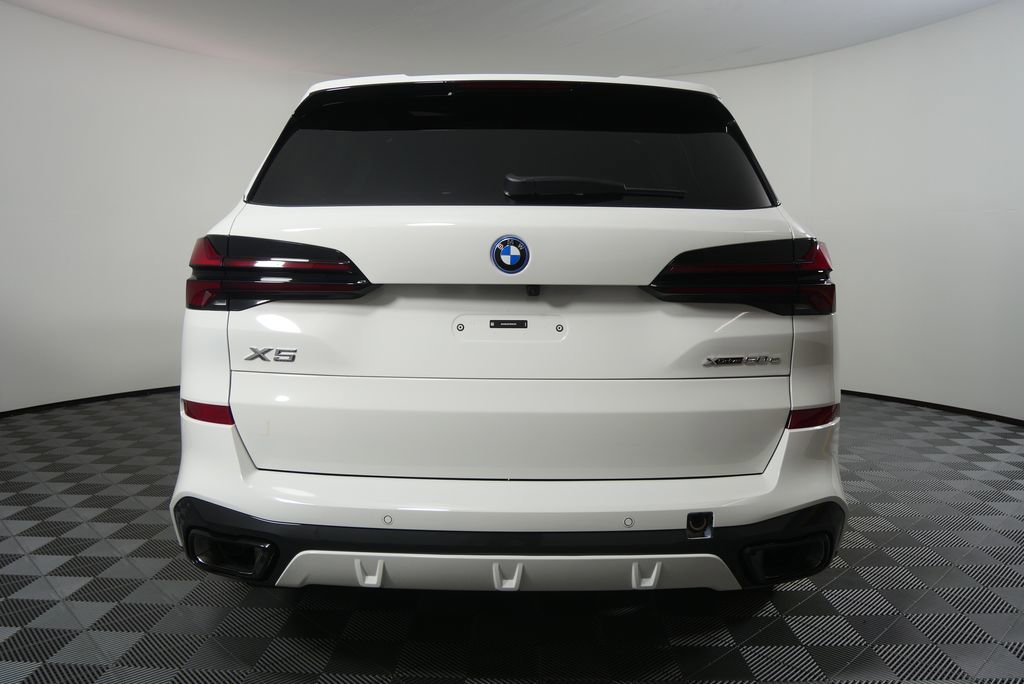 Certified 2026 BMW X5 xDrive50e w/ M Sport Package image 4