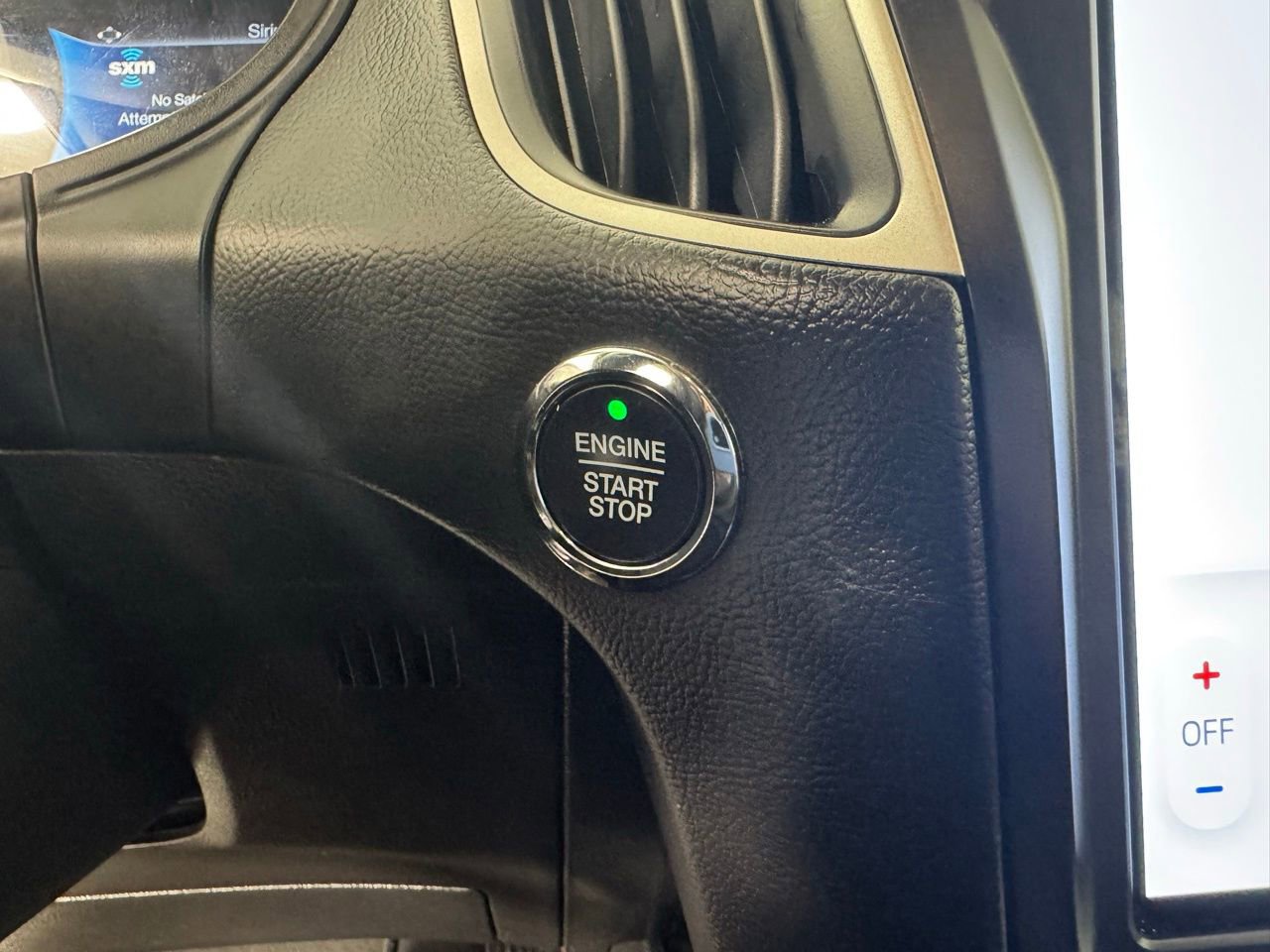 Used 2023 Ford Edge SEL image 20